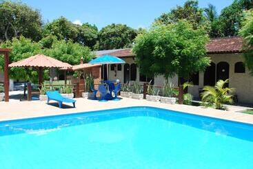 בית מלון כפרי Rusticos