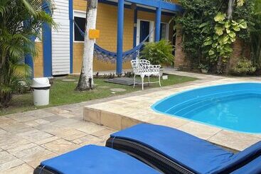 ホテル Pousada Girassol