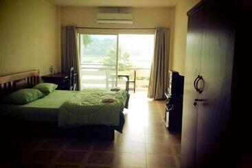 فندق Day Waterfront