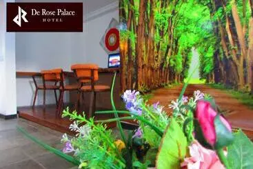 ホテル De Rose Palace