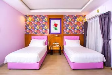 هتل Triple B Boutique Residence