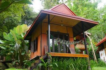 בית מלון כפרי Pho Rak Nah Pai