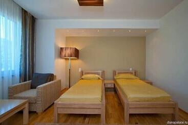 ホテル Diana Palace