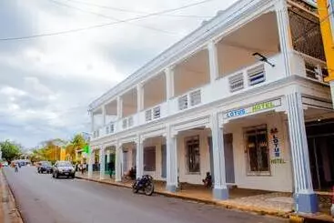 تختخواب و صبحانه Lotus Hotel Diego