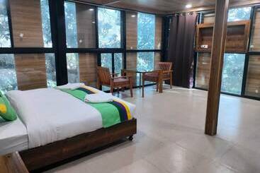 Hotell Mb Lake View Inn