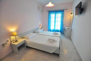 هتل Acharavi Garden