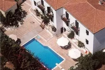 Hotel Spetses Retreat Accommodation