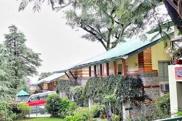 ホテル Lamrin Norwood Green Palampur