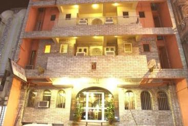 בית מלון כפרי Mayur Assam