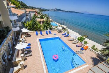 Otel Nefeli Beach