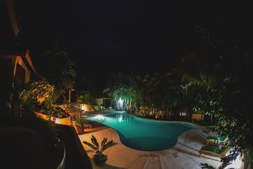 هتل Ritmo Tropical