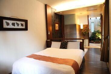 هتل 明山森林會舘 The M Village