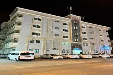 هتل Super Oyo 149 Bait Al Ghubaira Furnished Flat