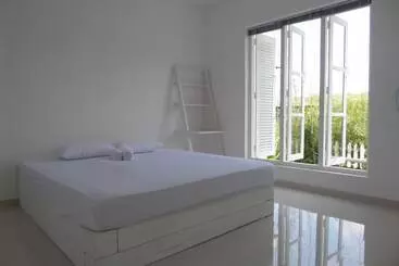 Pension  White Villa Ambalangoda