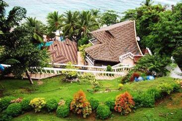 Oslob Seafari Resort