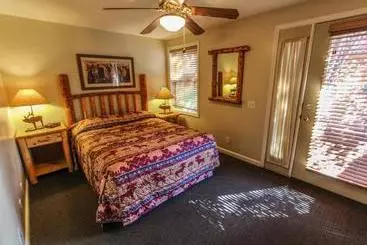 هتل Multi Resorts At Jackson Pines