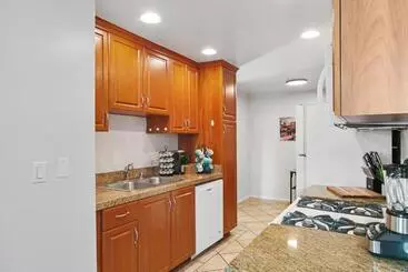 アパートホテル Beverly Hills Chic 2 Bed 2bath With Patio And Parking 309