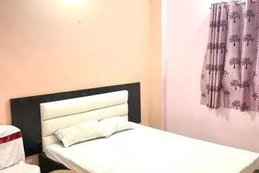 Hotel Jmd Palace