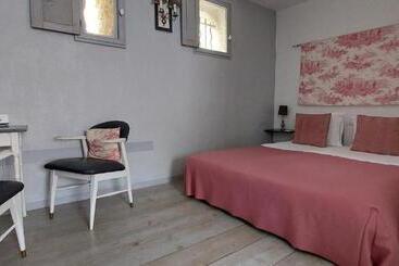 צימר La Source De Bury