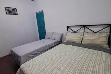 هاستل Hostal Victoria