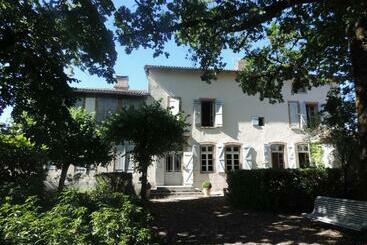 Bed and Breakfast Grande Maison Mirabelensis   Chambres D Hôtes
