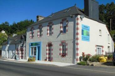 Bed and Breakfast La Verrerie De Guerlédan