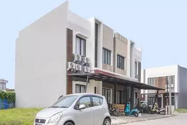 Fio Colombus Residence By Oyo