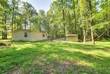Hus på landet Pet Friendly Springville Home Near Kentucky Lake!