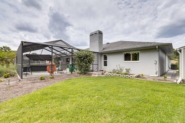 Landhus Spring Hill Home   Pool, Grill & Golf Course Views