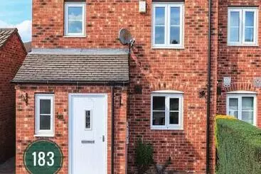 Residens Remarkable 3 Bed House In Sheffield
