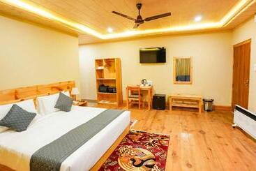 בית מלון כפרי Shomo Chuki Resort