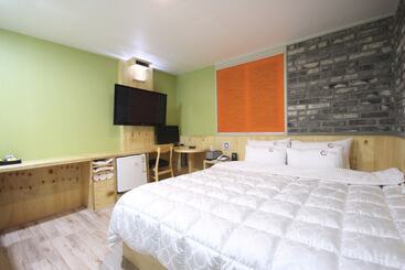 Motel Busan Oncheonjang Gem
