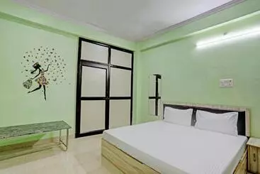 Hotel Oyo Narayan Guest House