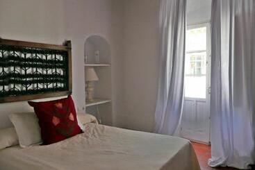 هتل Benali Guest House