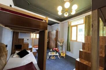 酒店 The Locals By Roomshala