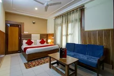 Hotelli Varuni Classic Mcleod Ganj !! Near Mall Road !!
