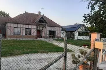 Nocleg ze śniadaniem Au Pans De Bois. Repos Et Détente