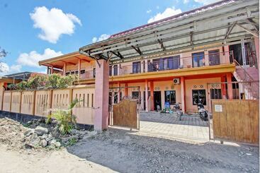 هتل Penginapan Muslim Waker Syariah