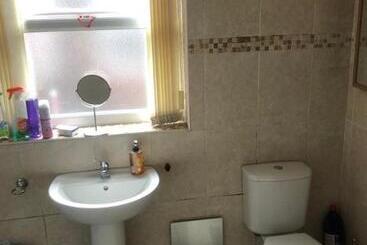 Bed and Breakfast Room In Town Centre