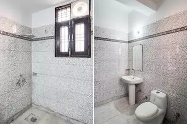 Oyo Radisson Red Hotel & Restaurant