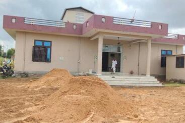 Pensione Balaji Guest House