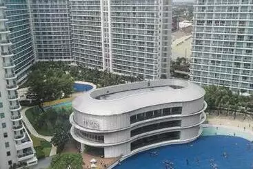 Hotel Azure Staycation By Jane