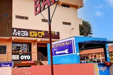 Hotel Oyo Flagship 81451 Surya Rooms