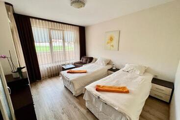 膳宿费 Hani Guest House