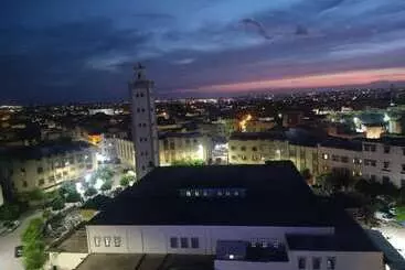 هتل Fekri