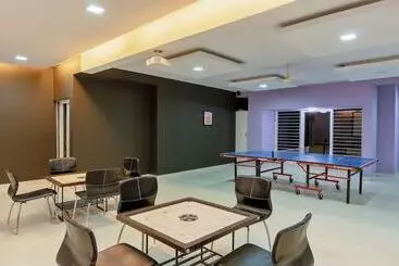 Hotelli Treebo Midvalley Residence