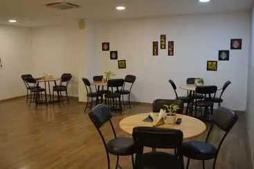 Hotel Golden World