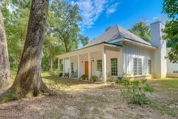 Fairhope Cottage: 2 Mi To Town & Pier!