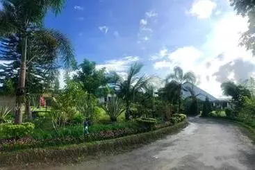 Hotelli Padmini Resorts