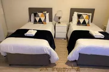 レジデンス Comfortable 2beds House 4 Contractors & Staycation
